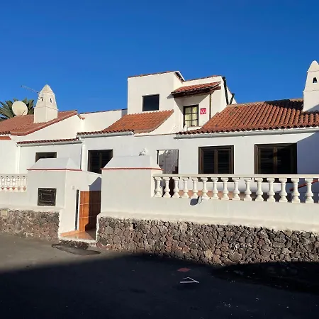 House Private Heated Pool Amazing View On Golf Ocean 3 Bedrooms 3 Bathrooms 6 To 8 Adults 3-17 Years Old Children Being Considered Adults And In Addition 0-2 Years Old Children Are Welcome For Free 別荘