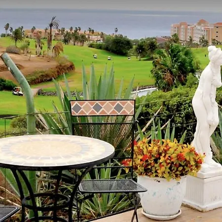 House Private Heated Pool Amazing View On Golf Ocean 3 Bedrooms 3 Bathrooms 6 To 8 Adults 3-17 Years Old Children Being Considered Adults And In Addition 0-2 Years Old Children Are Welcome For Free Vakantiehuis San Miguel de Abona