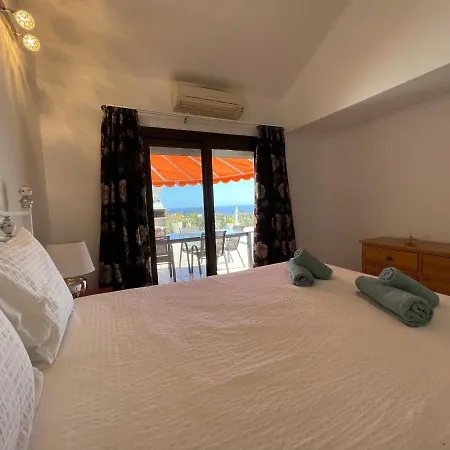 House Private Heated Pool Amazing View On Golf Ocean 3 Bedrooms 3 Bathrooms 6 To 8 Adults 3-17 Years Old Children Being Considered Adults And In Addition 0-2 Years Old Children Are Welcome For Free 別荘